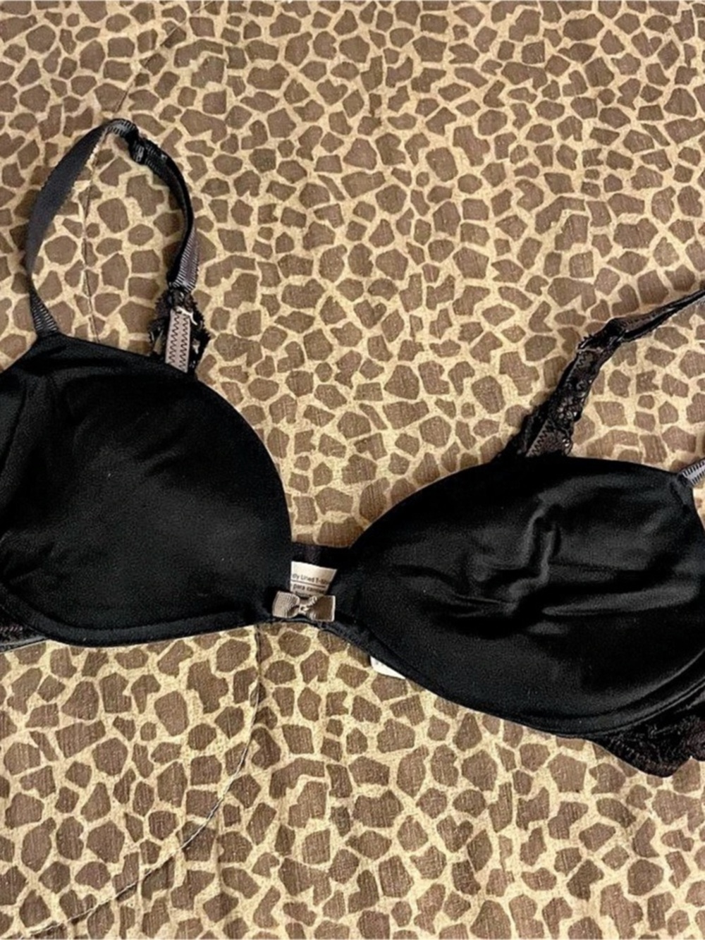 Victoria's Secret Body by Victoria Lightly Lined T-Shirt Bra Black